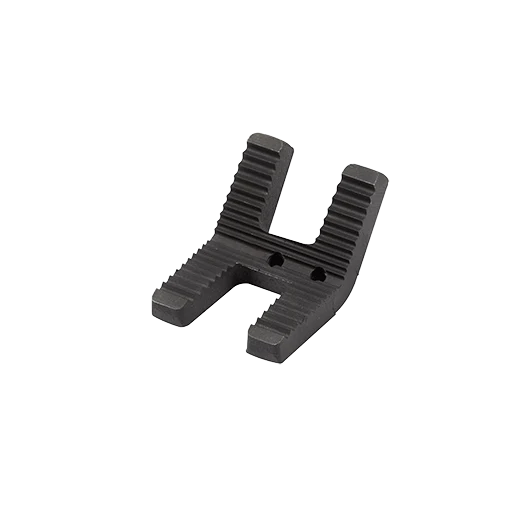 Milwaukee 48-22-8698 6" Cast Iron Coated Pipe Jaw Leveling Tripod Chain Vise